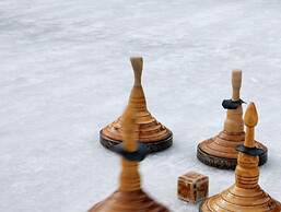 Hotel AVIVA make friends - Singles only