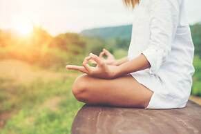 Hotel AVIVA make friends - Singles only