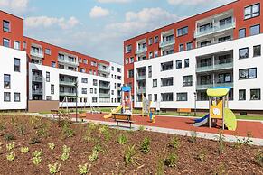 Four Seasons 2 Bedroom by Renters