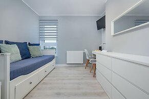 Four Seasons 2 Bedroom by Renters