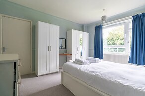 Charming One Bed Abode In East Putney