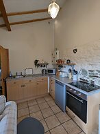 Elegant and Secluded 1-bed Cottage Near Bideford