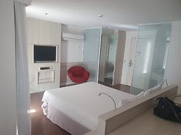 Mercure Hotel Flat Particular