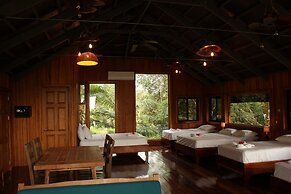 Natural Drake Bay Hotel Boutique