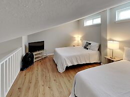 Commodore's Landing #214 - Stay Salty