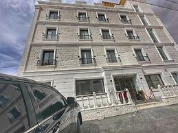 Petra Bermudez Hotel