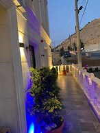 Petra Bermudez Hotel