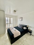 Captivating 1-bed Apartment Greater London