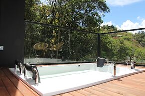 Luum Glamping by Roots Rentals