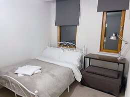 Central 2-bed Apartment in Greater Manchester