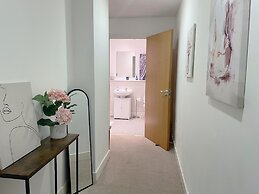 Central 2-bed Apartment in Greater Manchester