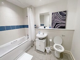 Central 2-bed Apartment in Greater Manchester