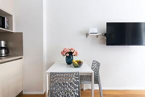 Hidden Art Boutique Residence by Dwellfort