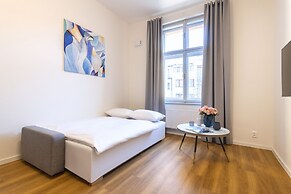 Hidden Art Boutique Residence by Dwellfort