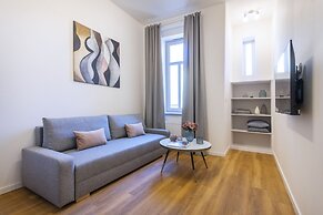 Hidden Art Boutique Residence by Dwellfort