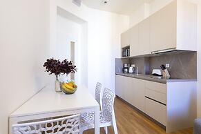 Hidden Art Boutique Residence by Dwellfort