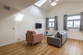 Hidden Art Boutique Residence by Dwellfort