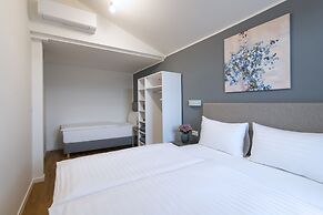 Hidden Art Boutique Residence by Dwellfort