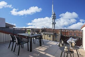 Hidden Art Boutique Residence by Dwellfort