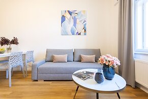 Hidden Art Boutique Residence by Dwellfort