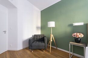 Hidden Art Boutique Residence by Dwellfort