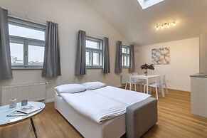 Hidden Art Boutique Residence by Dwellfort