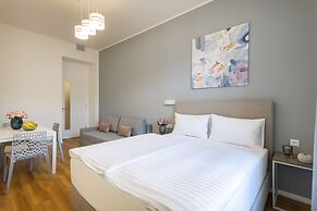 Hidden Art Boutique Residence by Dwellfort