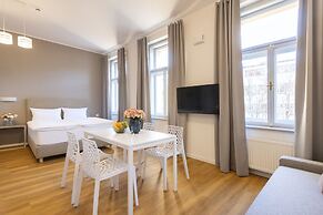 Hidden Art Boutique Residence by Dwellfort