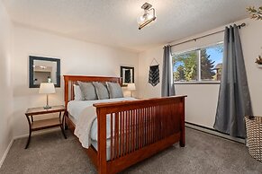 Close to Trails, Parks & Open Space! Amazing Yard!