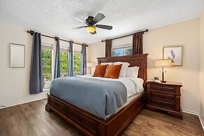 Close to Trails, Parks & Open Space! Amazing Yard!