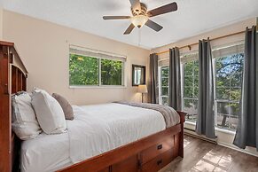 Close to Trails, Parks & Open Space! Amazing Yard!