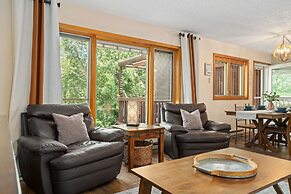 Close to Trails, Parks & Open Space! Amazing Yard!