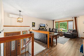 Close to Trails, Parks & Open Space! Amazing Yard!