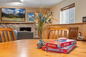 Close to Trails, Parks & Open Space! Amazing Yard!