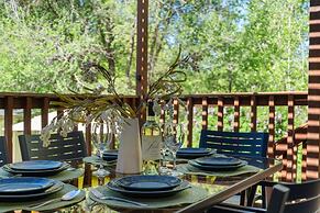 Close to Trails, Parks & Open Space! Amazing Yard!