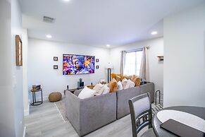 Good Vibes Oasis- Cozy Townhome With Parking