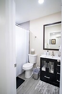 Good Vibes Oasis- Cozy Townhome With Parking