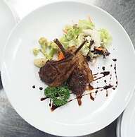 V V Hotel Battambang