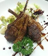 V V Hotel Battambang