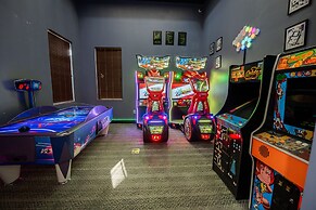 Upscale Kissimmee Retreat