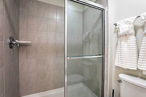 Upscale Kissimmee Retreat