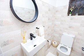 456 Hopeville Escape