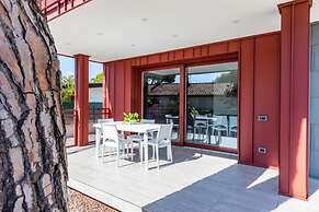 Modern Villa With Jacuzzi Close to the Beach