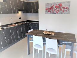 Modern Villa Close to the Beach