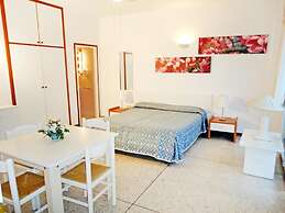 Lovely Apartment for 5 Guests by the Beach