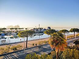 Lovely Apartment for 5 Guests by the Beach