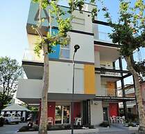 Charming Flat in Building With Solarium