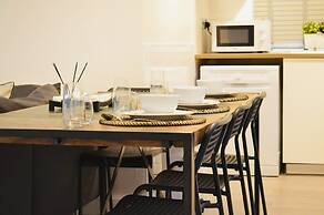 Remarkable 3-bed Ground Floor Apartment - Coventry