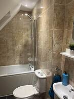 Central Location 2-bed Apartment in Maidstone