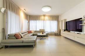 Prestigious Beachfront Villa PrivatePool